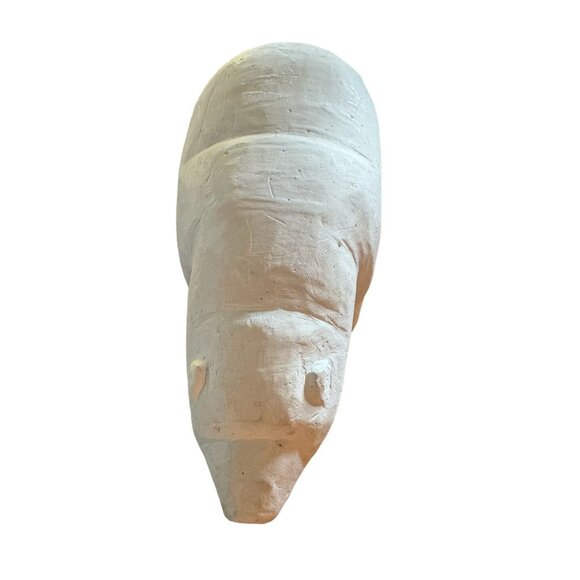 This is a Vintage Hand Carved clay/plaster Polar Bear, 1970' - Picture 5 of 5